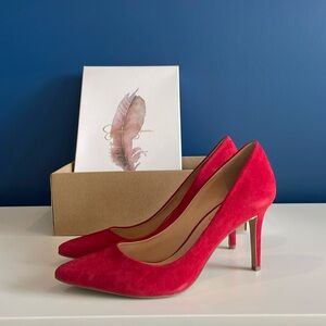 Jessica Simpson red 2.5” heel